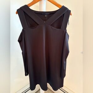 (NEW) Harve Benard Black Asymmetrical Cold-Shoulder Cut-Out Shirt — Size L